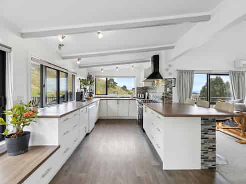 976 Mapara Road, Kinloch