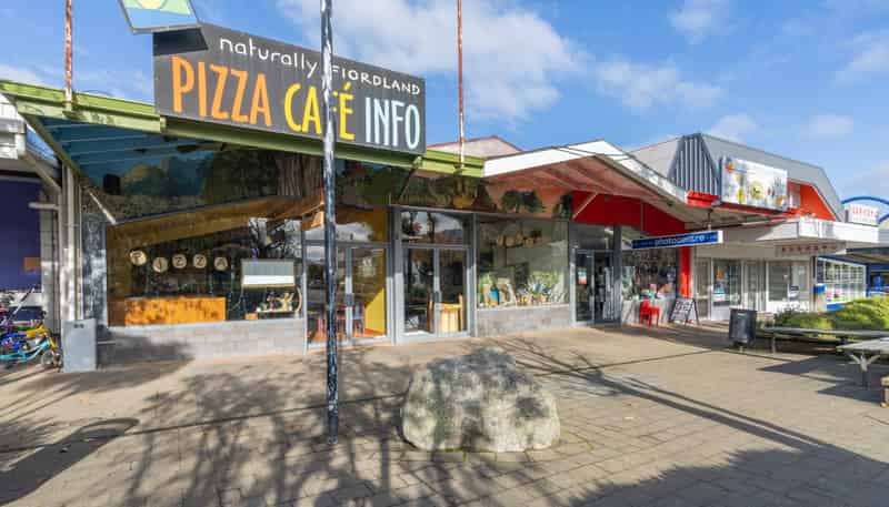 62 Town Centre, Te Anau