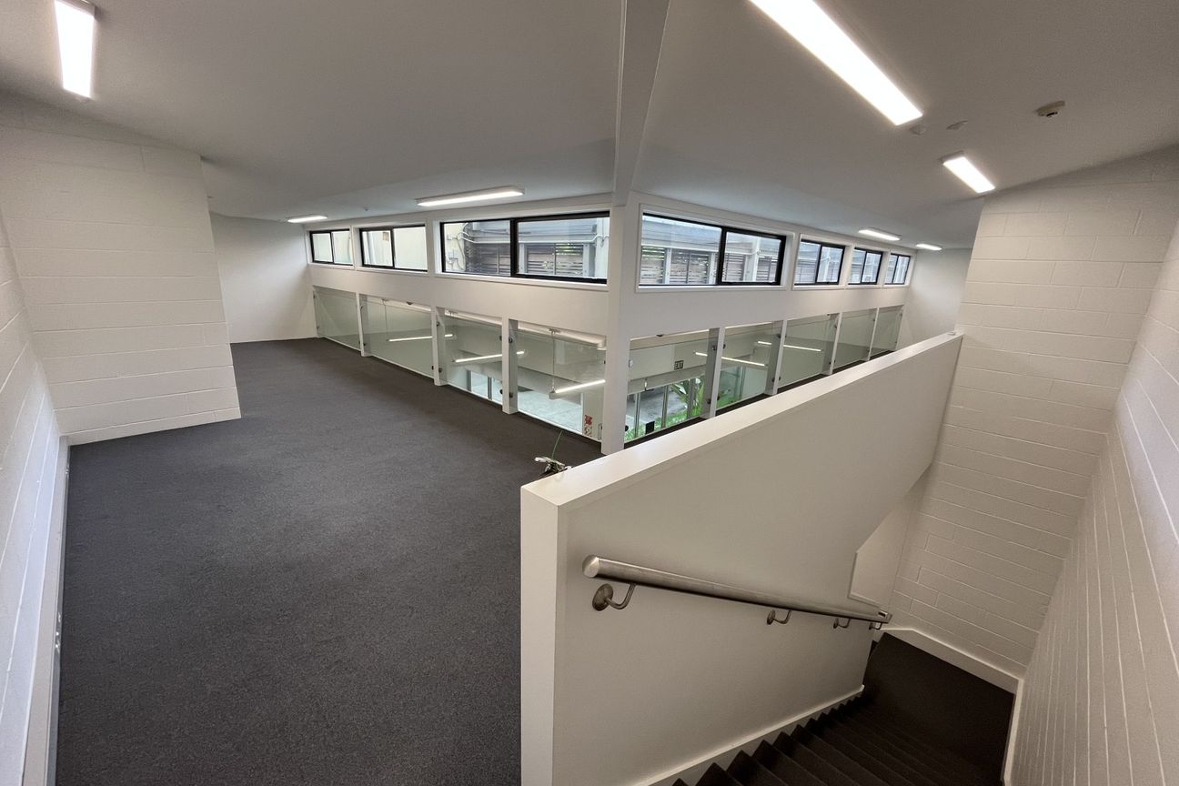 Modern, corner office on Broadway - Bild 5