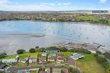 25 Armein Road, Panmure