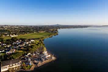 25 Armein Road, Panmure