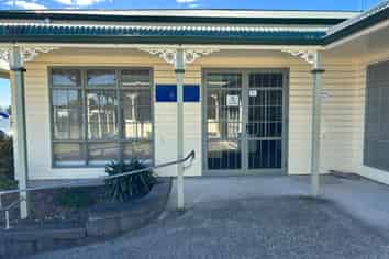 Medical or Professional Suite For Lease