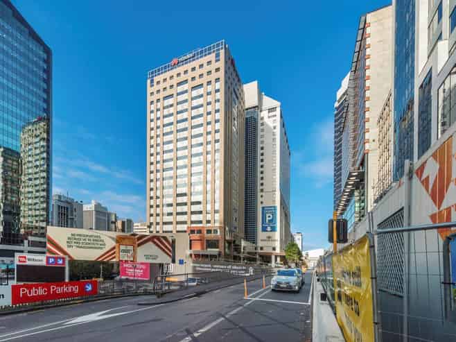 STRATEGIC CBD LOCATION
