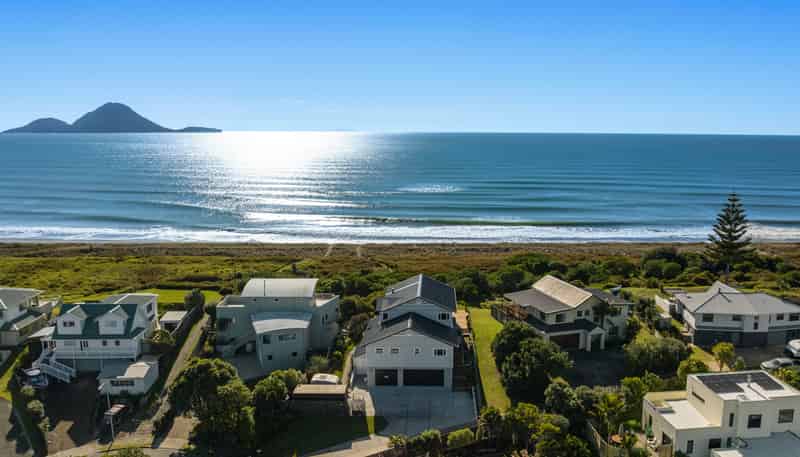 12 Captains Cove, Coastlands