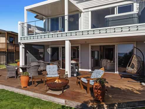 12 Captains Cove, Coastlands
