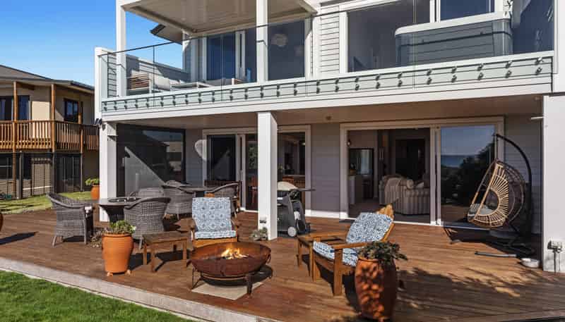 12 Captains Cove, Coastlands