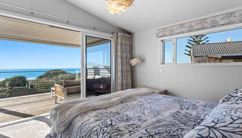 12 Captains Cove, Coastlands