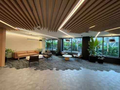 BRAND-NEW MODERN GREEN STAR OFFICE
