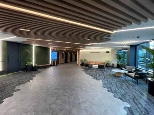 BRAND-NEW MODERN GREEN STAR OFFICE
