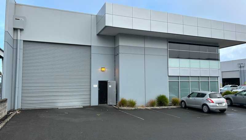 Unit B/80 Richard Pearse Drive, Mangere