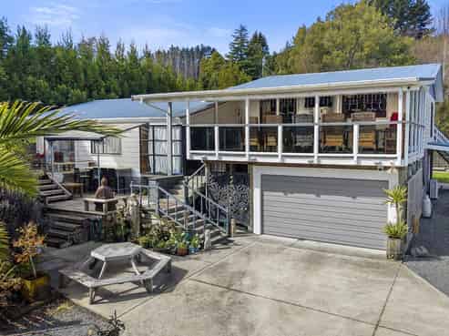 193 Katherine Mansfield Drive, Whitemans Valley