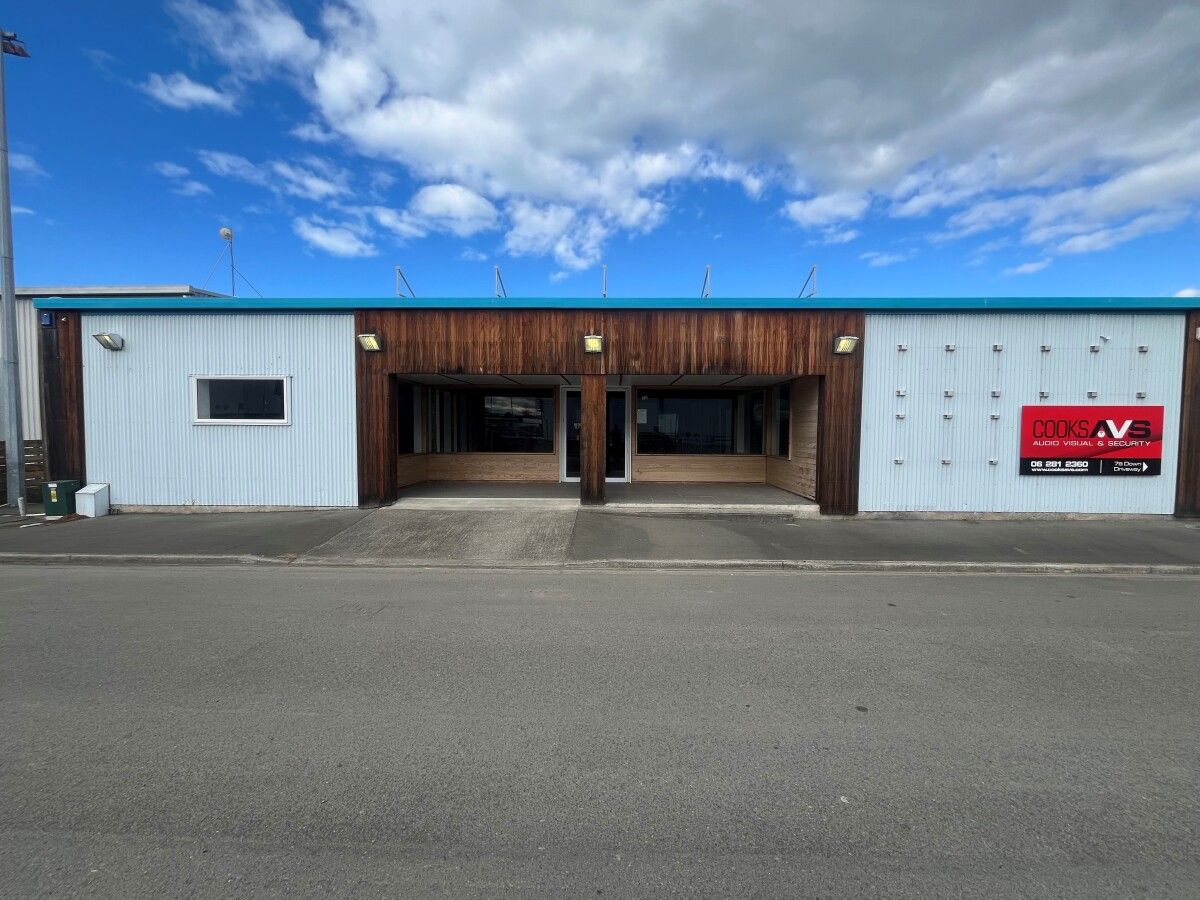 334m² Ahuriri Office with Car Parking