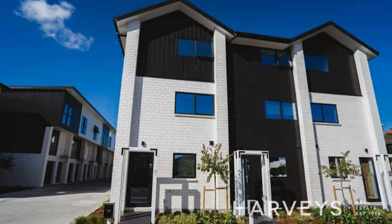 B/202 Carrington Road, Mount Albert