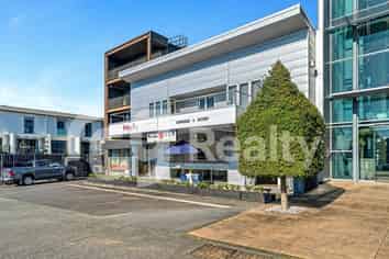 Prime Ellerslie Showroom-Office | 450m2