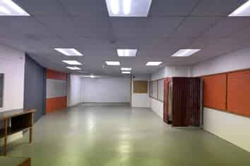 Large CBD retail shop for lease