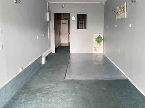Small on size, big on exposure - For Lease