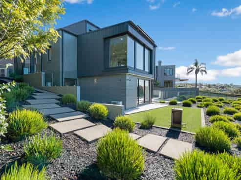 66 Seacrest Drive, West Harbour