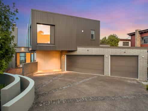 66 Seacrest Drive, West Harbour