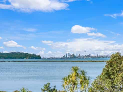 66 Seacrest Drive, West Harbour