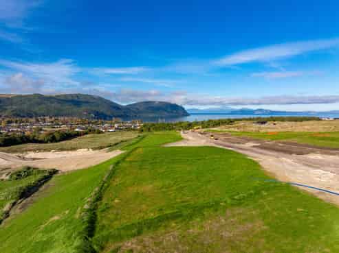 00 The Terraces, Kinloch