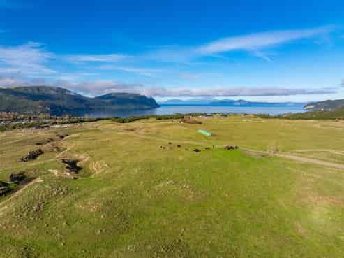 00 The Terraces, Kinloch