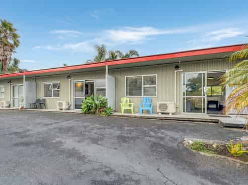 Prime freehold going concern motel opportunity