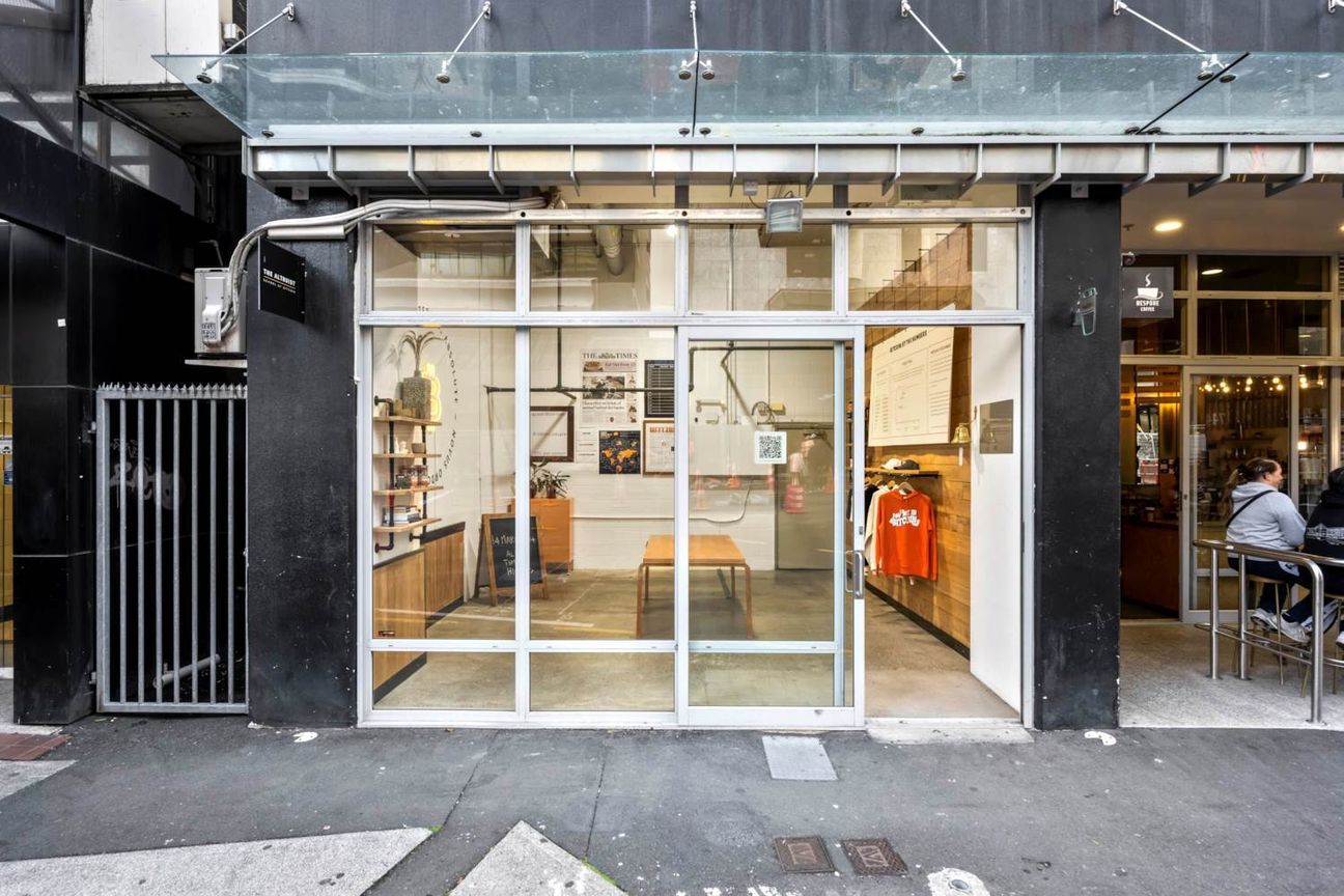 RETAIL/OFFICE IN HIGH GROWTH LOCATION - Vedere 4