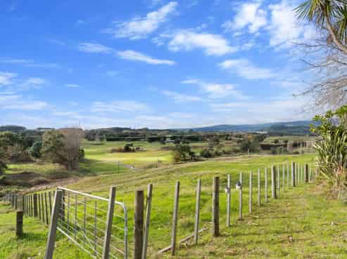 35 Old Coach Road North, Otaki