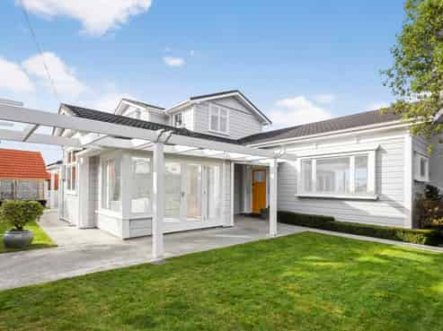 49 Jubilee Road, Khandallah
