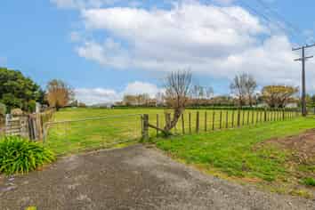 91 Cemetery Road, Sanson