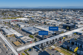 Exceptional Showroom Exposure