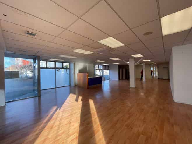 Exceptional Showroom Exposure