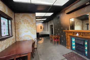 Turnkey Bar Opportunity on Colombo Street