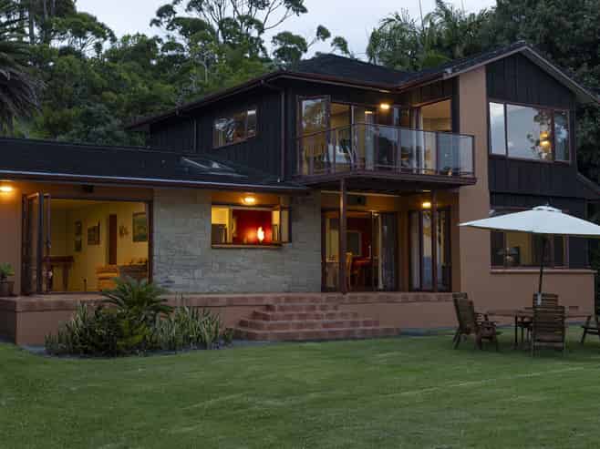  Sanctuary in the Cove, Coopers Beach