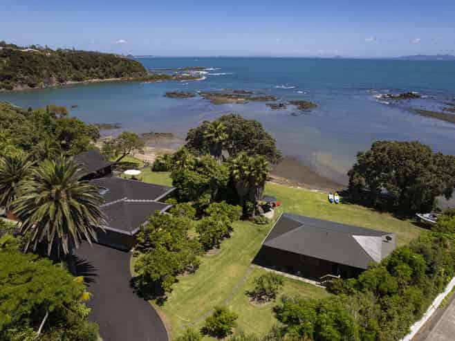  Sanctuary in the Cove, Coopers Beach