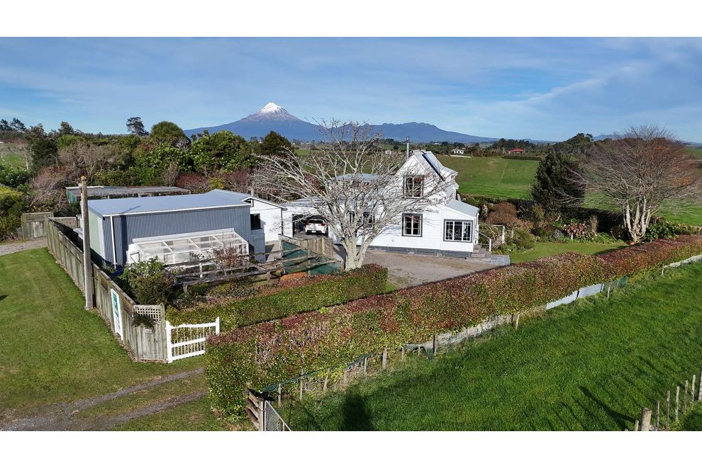 198 Ackworth Road, Lepperton, New Plymouth For Sale realestate.co.nz
