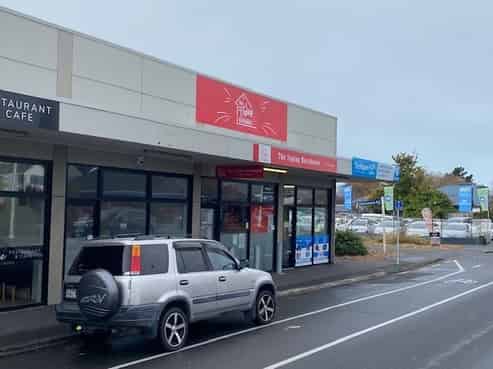 Ideal Retail/Office Space - For Lease