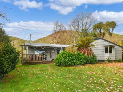 160 River Plate Road, Ngakuru