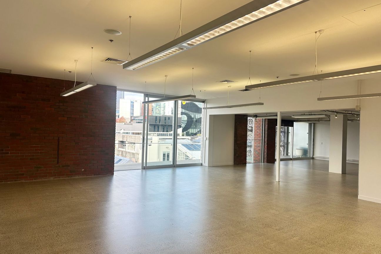 Architectural Office with Views - Mehr
