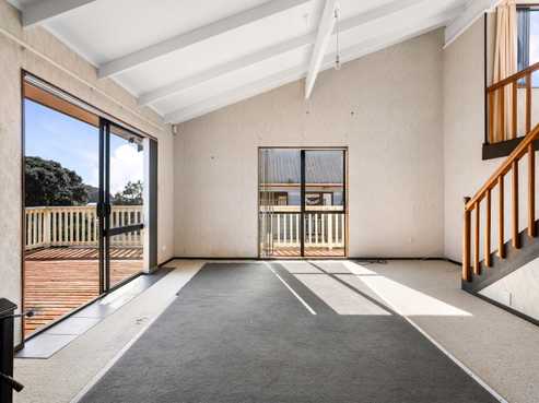 104 Titiro Place, Onemana