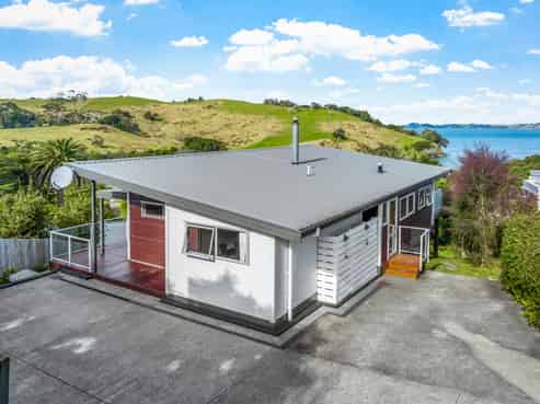 79 Clinton Road, Tawharanui Peninsula