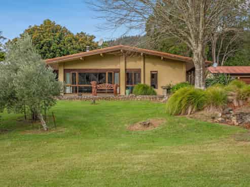 122 Puketui Valley Road, Hikuai