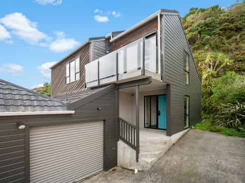 27B Southgate Road, Southgate