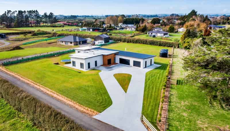 66D Flint Road West, Stratford