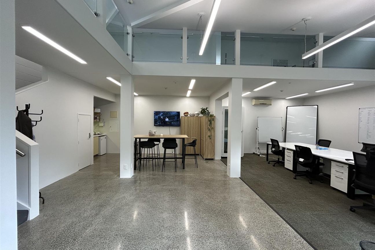 Savills - Contemporary Newmarket Space - Bild 3