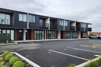 High Quality Live/Work Available in Kumeu