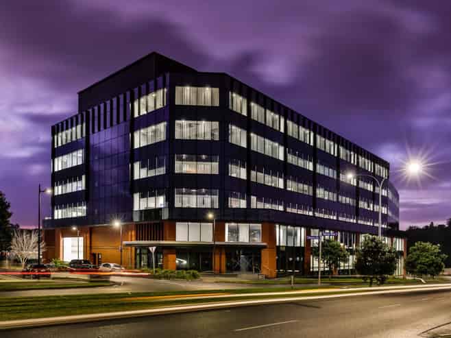 NORTH SHORE'S NEWEST OFFICE BUILDING

 
