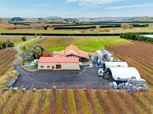 Unbeatable Hawke’s Bay investment with lifestyle