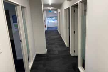Lease the first floor - coffee and bakery below