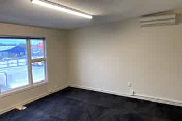 Lease the first floor - coffee and bakery below